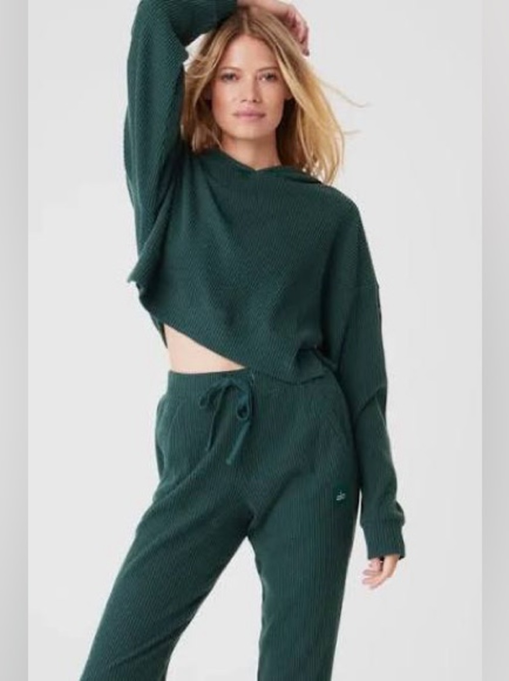 Alo Yoga - Muse Set ( Hoodie + Jogger) in Midnight Green XS/S